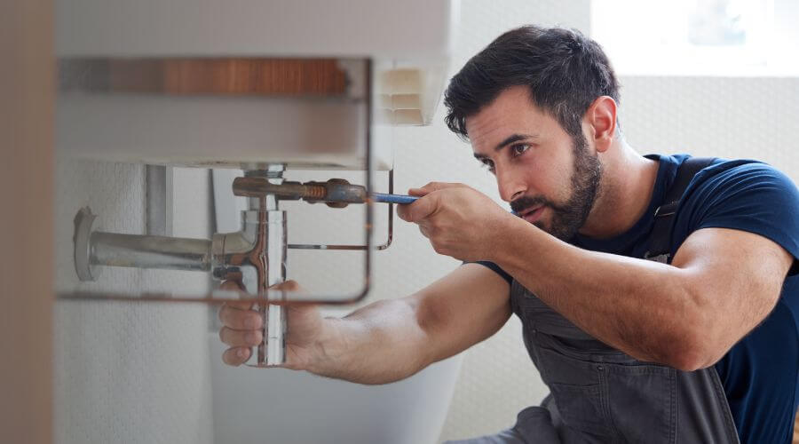 Expert burst pipe repair services in Tad, WV